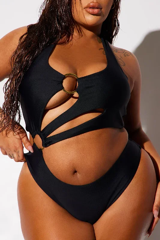 vacation-villas-cutout-one-piece-swimsuit-black